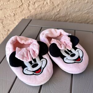 Disney Minnie Mouse Childrens Slippers Size 7/8